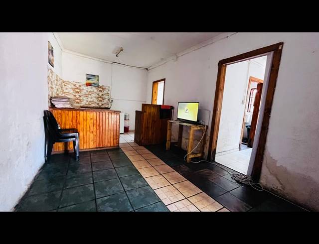 7 BEDROOM HOUSE FOR SALE IN VANDERBIJLPARK CW 2